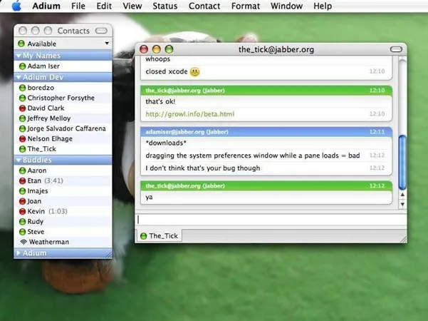 Adium messaging application displays a contact list beside a chat window with green-and-white conversation bubbles.
